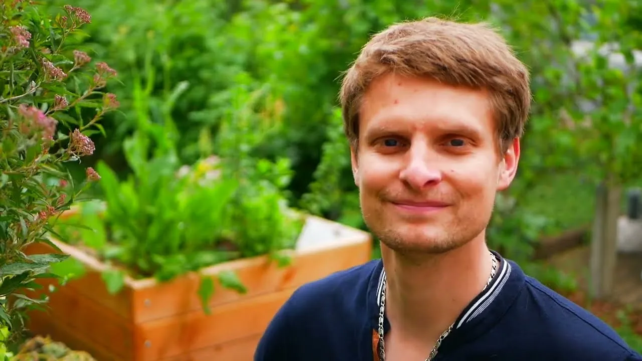 Dévorez les Offres Flash ManoMano : Compostez vos Déchets et Fertilisez Votre Jardin à Petit Prix!